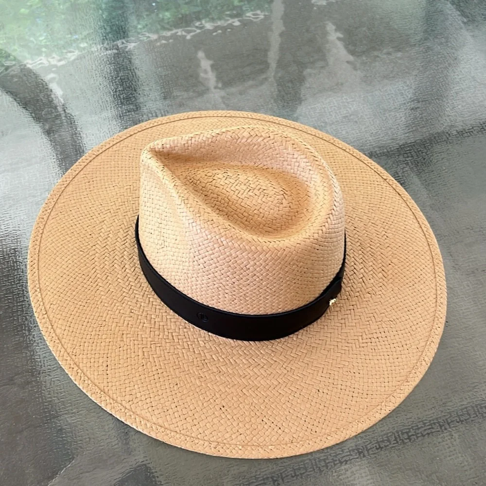 Janessa Leone classic wide